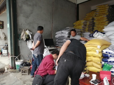 州畜牧技術推廣站強化飼料經營企業監管，保障畜牧漁業飼料安全